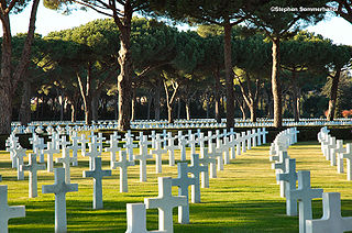 320px-Sicily-Rome_American_military_Cemetery_in_Nettuno_near_Anzio.jpg  